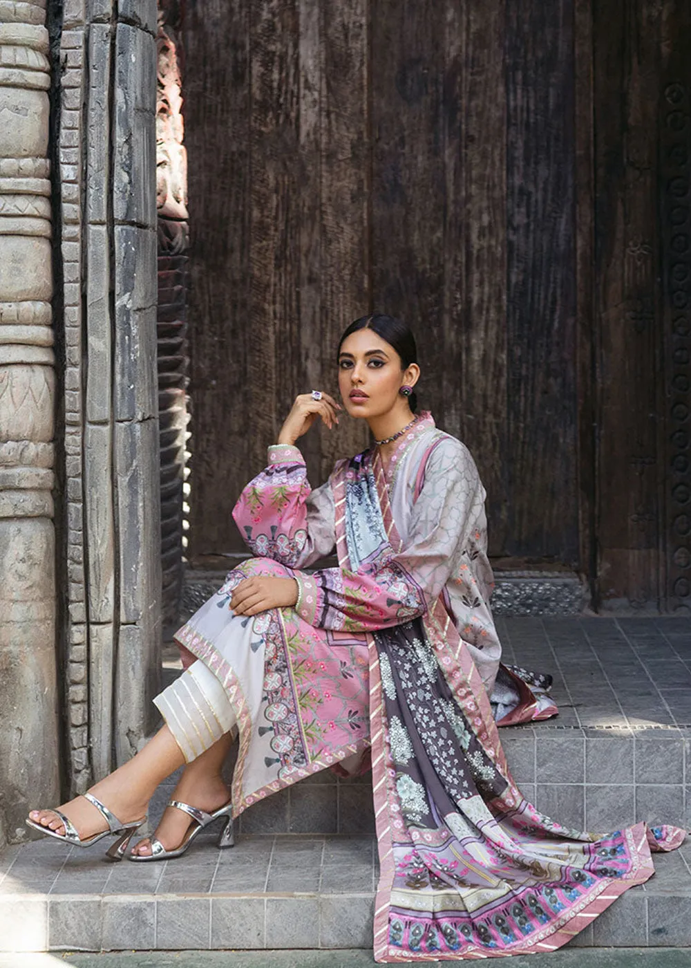 Nirvana Unstitched Silk Edit '24 by Mushq | Pewter